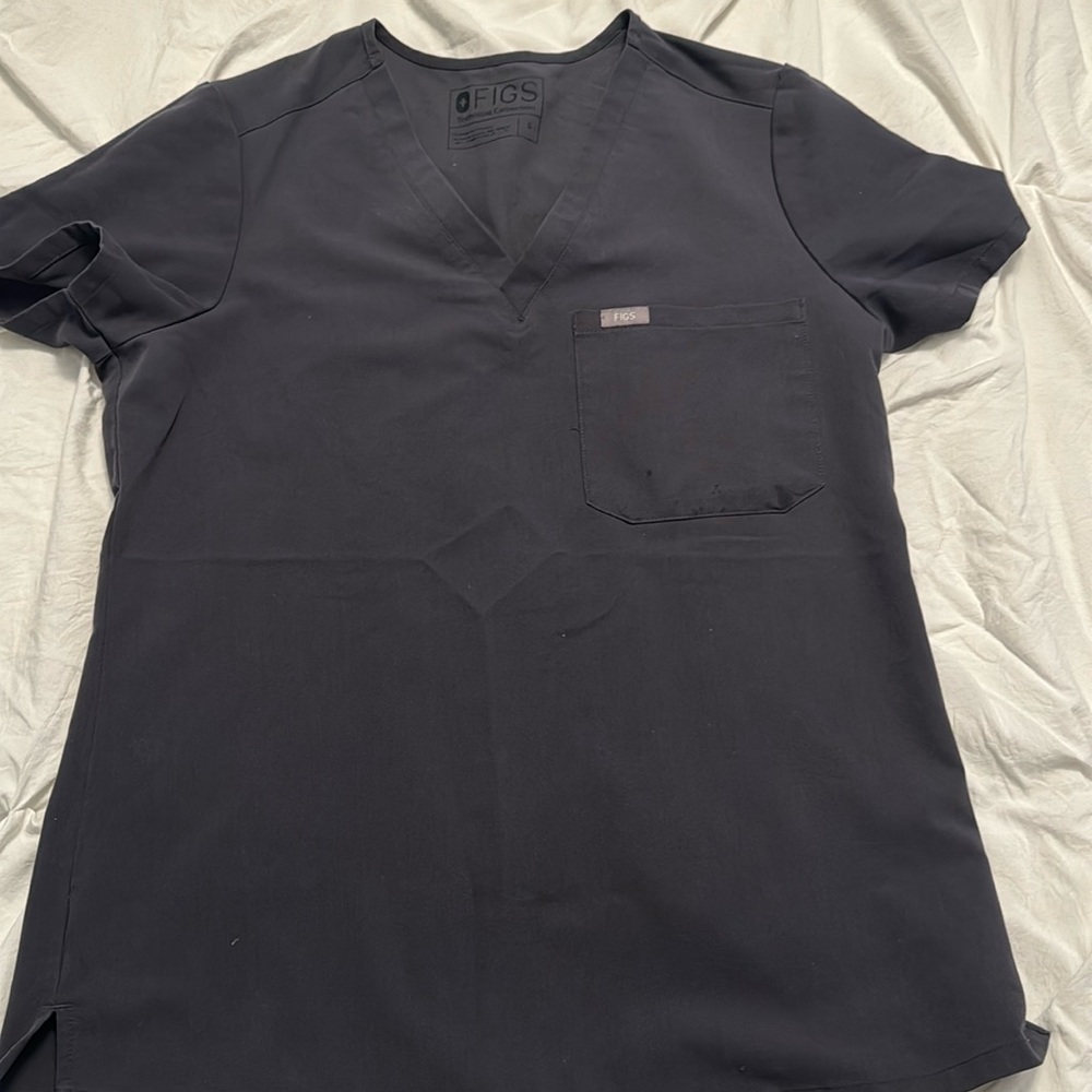 FIGS Catarina one pocket scrub top Grey